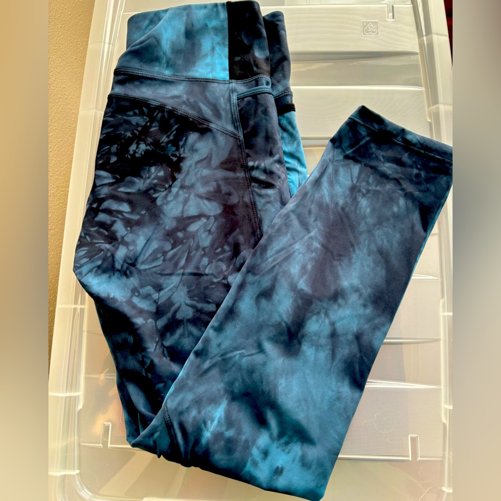 Born Primitive Eccentric Leggings Topaz size XL